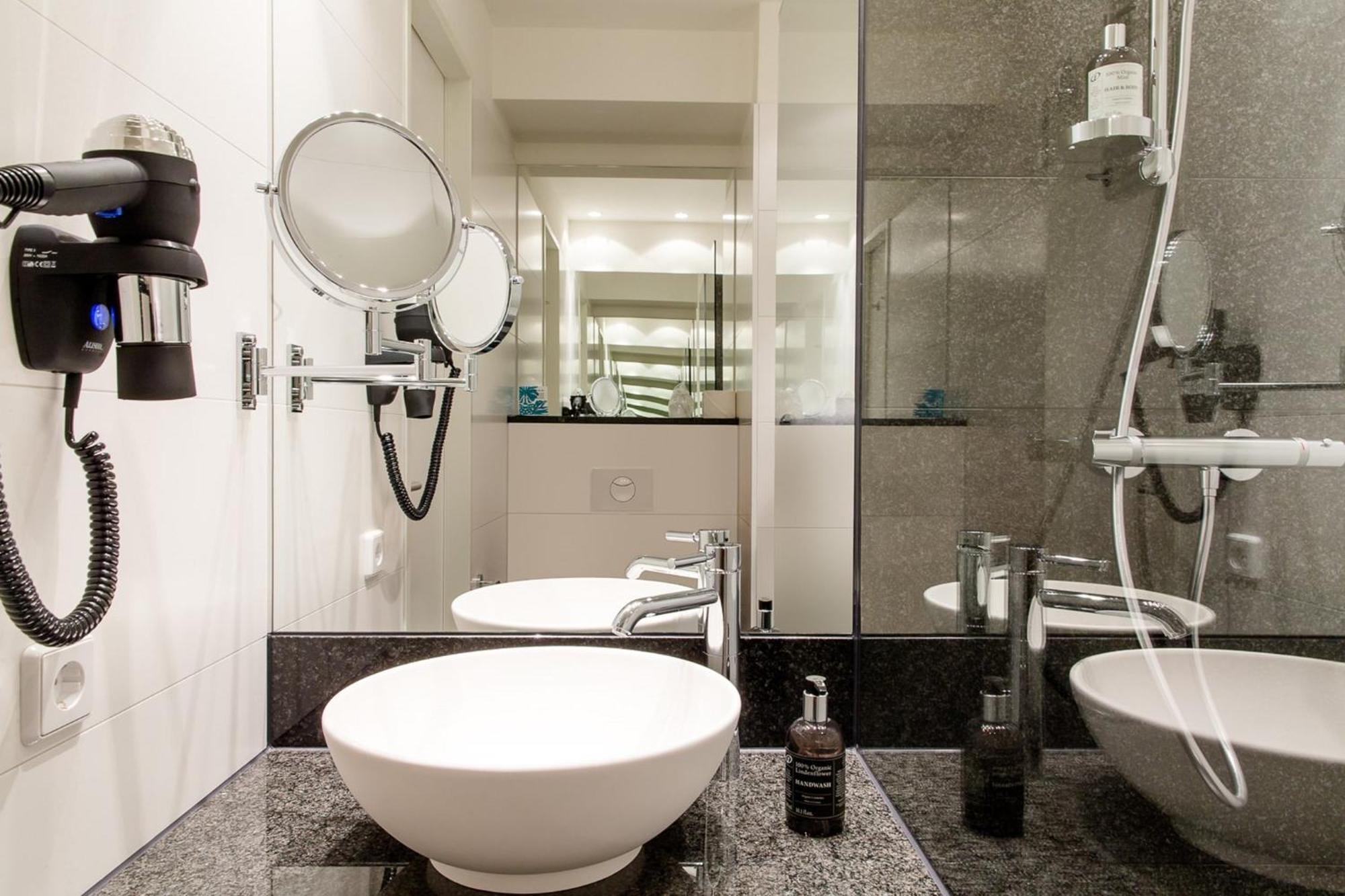 Motel One Bonn-Beethoven Экстерьер фото