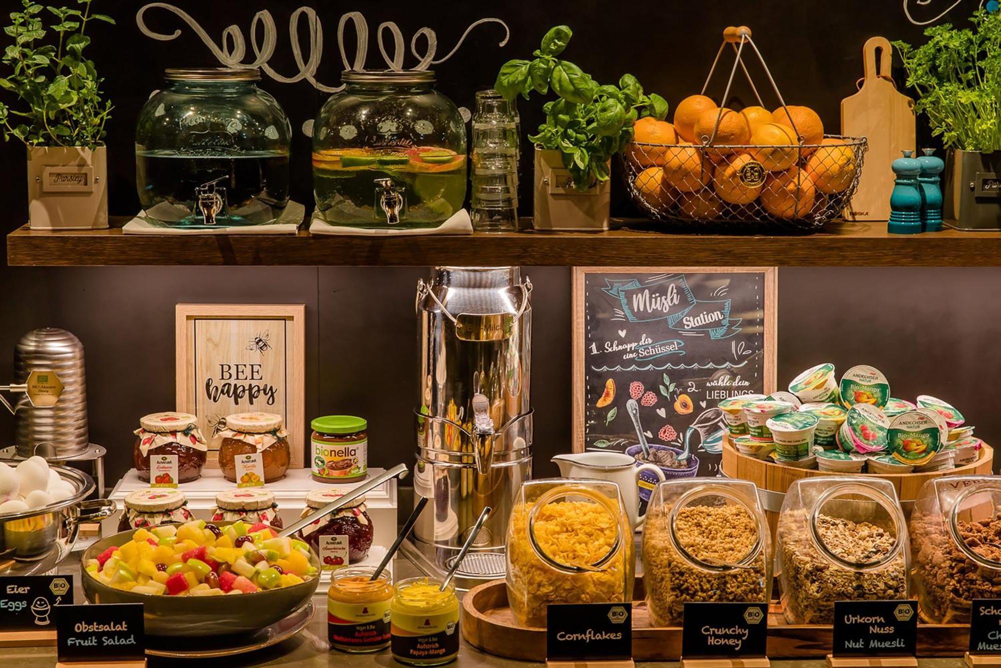 Motel One Bonn-Beethoven Экстерьер фото